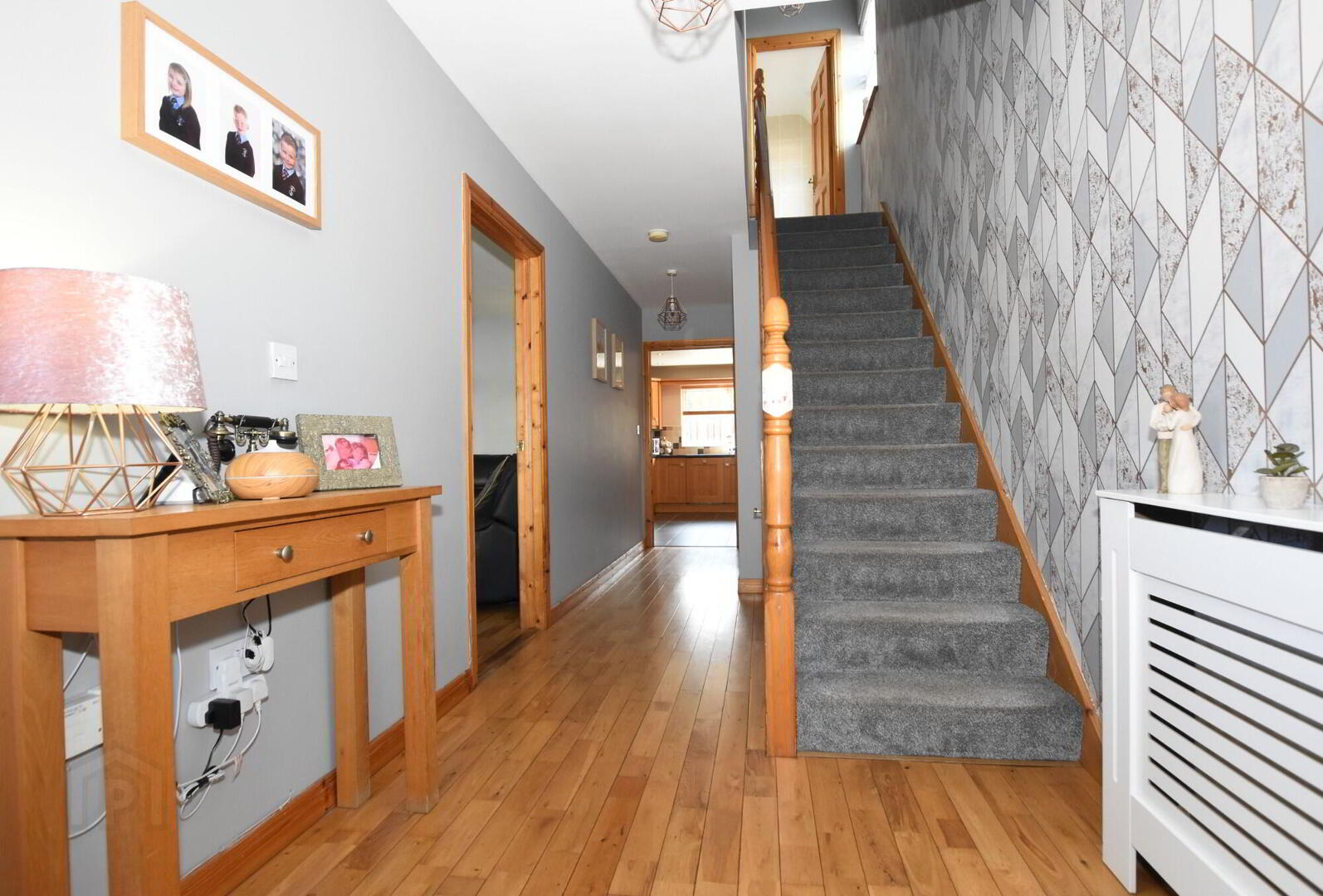 9 Seahaven Drive 4 of 32