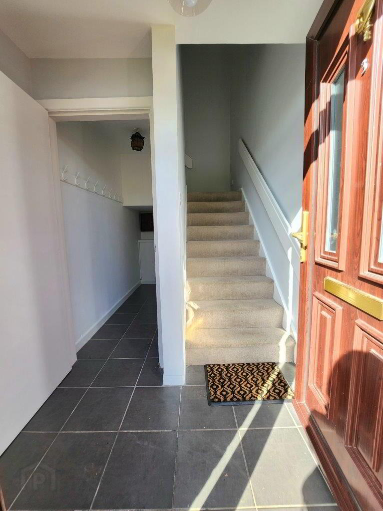 3 Downview Court Apartments, 102 Downview Park West 3 of 9