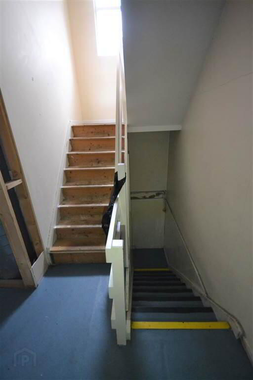 215 Falls Road 5 of 10