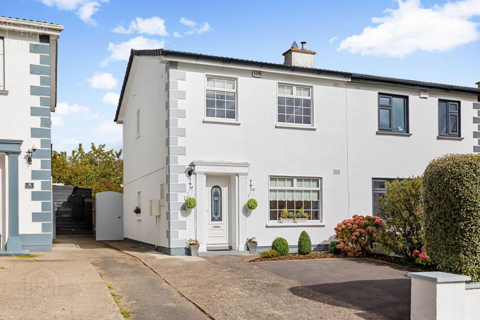 42 Dara Court 1 of 24