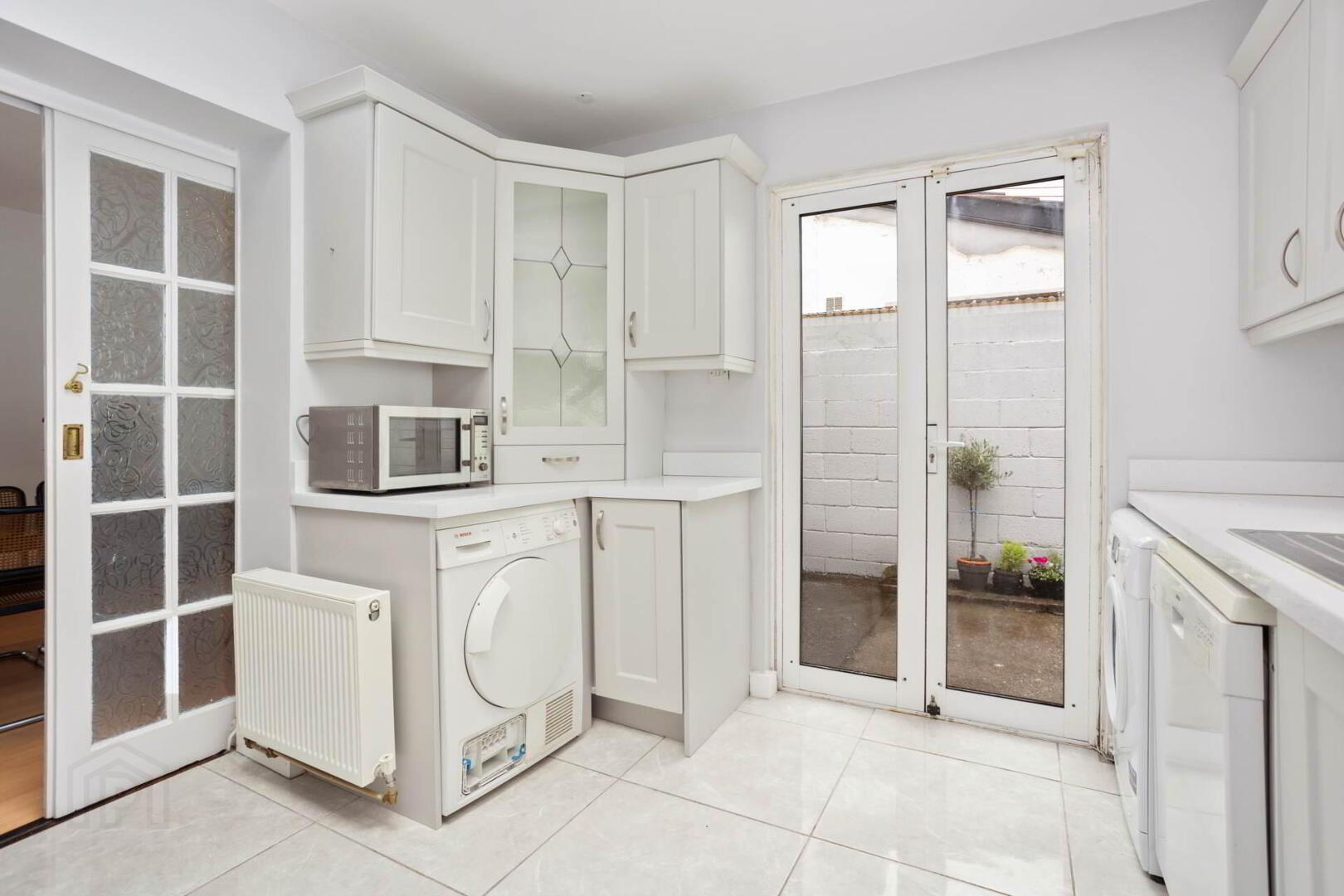 42 Dara Court 4 of 24
