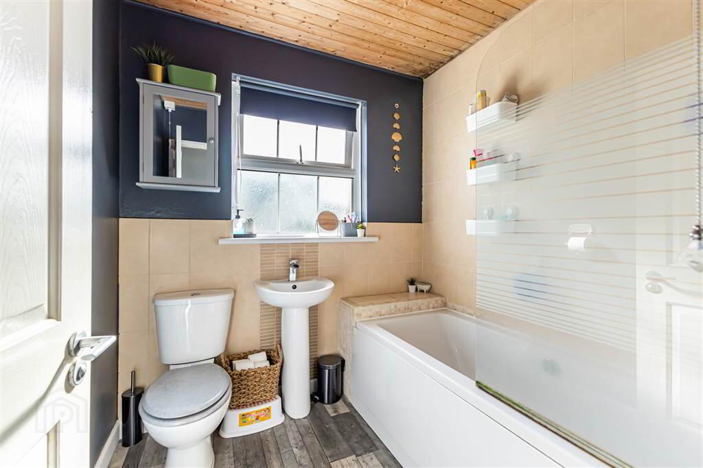 9 Plantation Mews 17 of 29