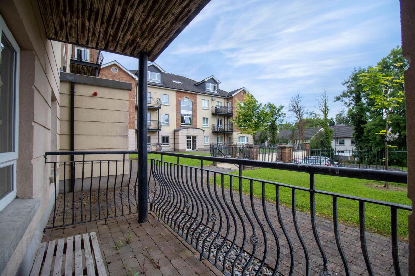 15 Kempton Court 2 of 20
