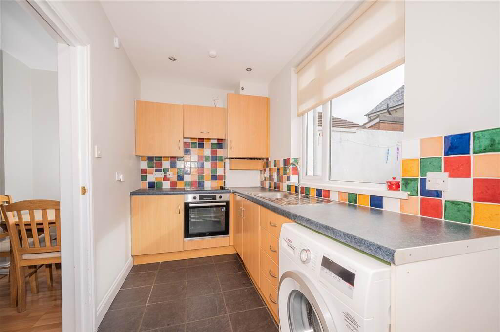 114 Ebor Street 4 of 7