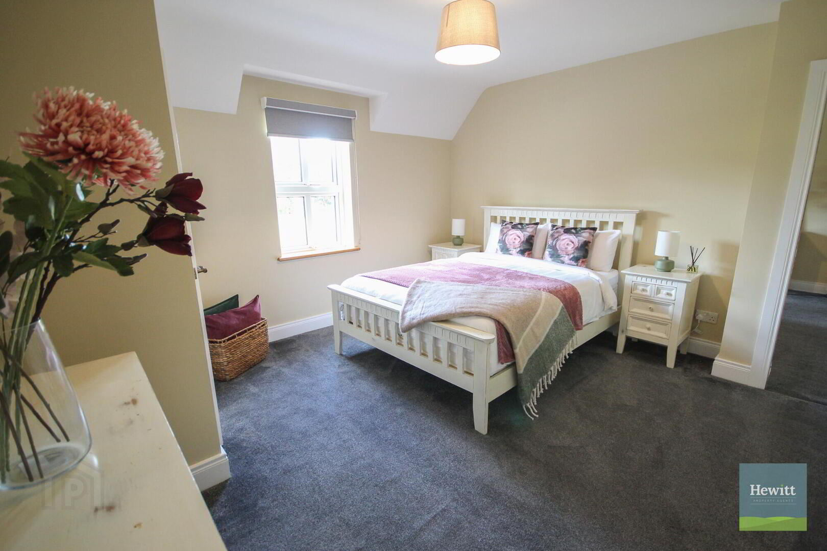 Oakvale, 12 Church Road 42 of 86
