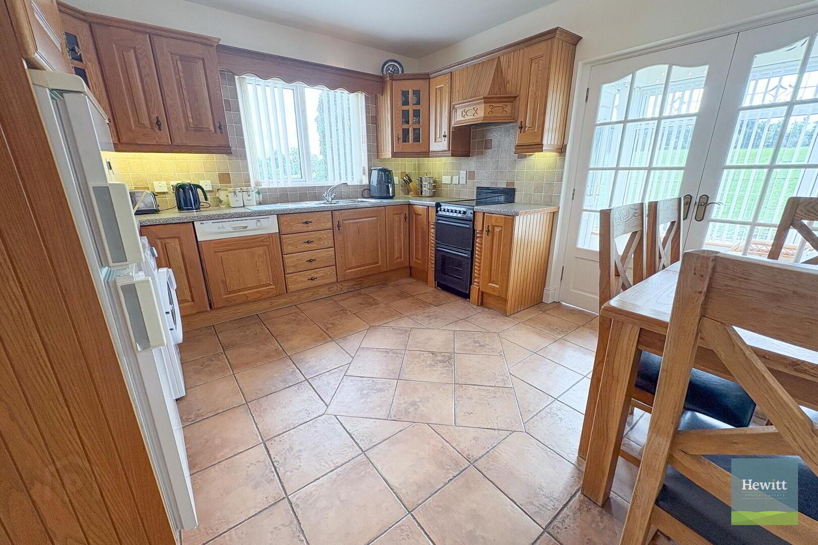 Oakvale, 12 Church Road 65 of 86