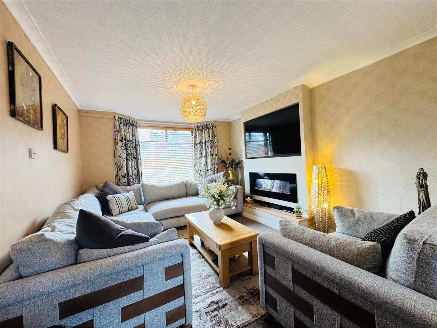 127 Whitewell Road 3 of 28