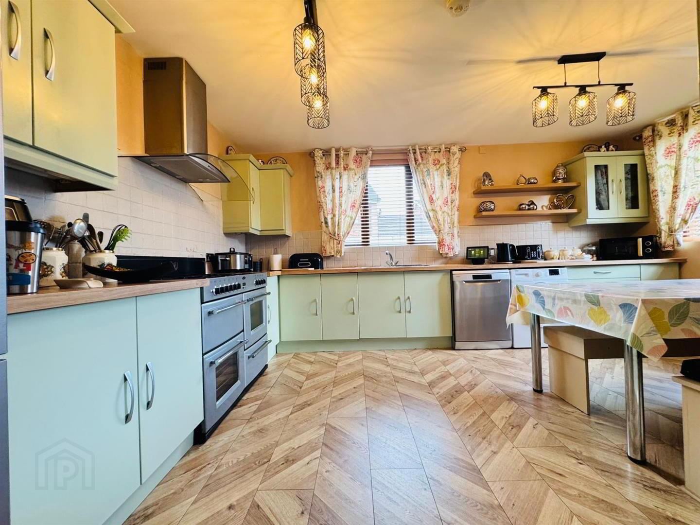 127 Whitewell Road 8 of 28