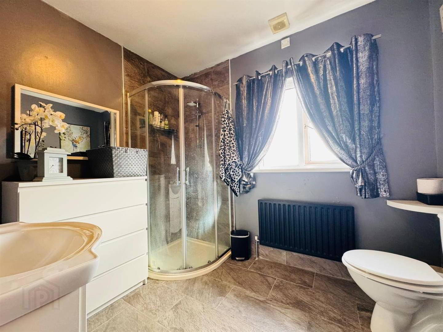 127 Whitewell Road 17 of 28