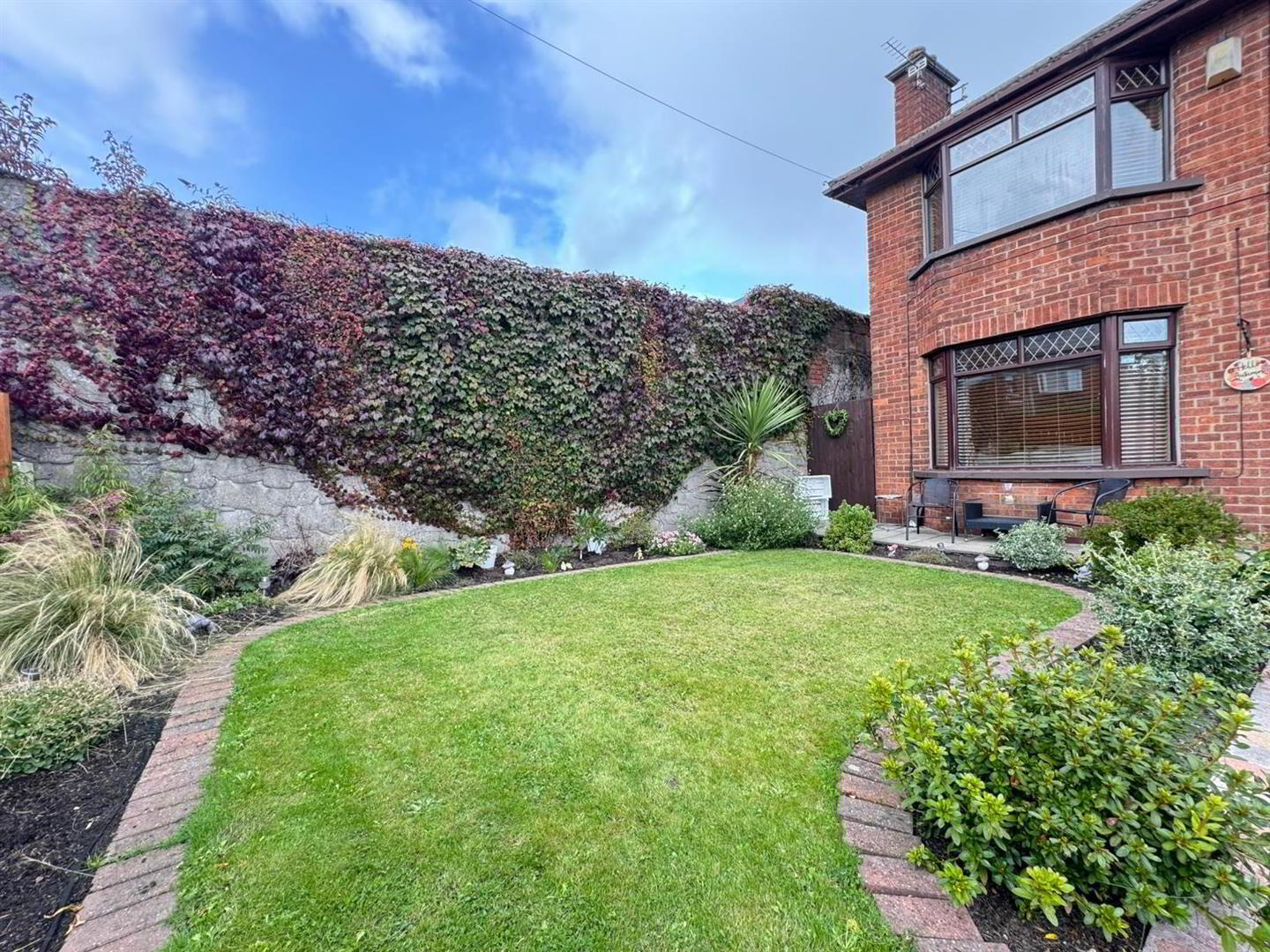 127 Whitewell Road 21 of 28