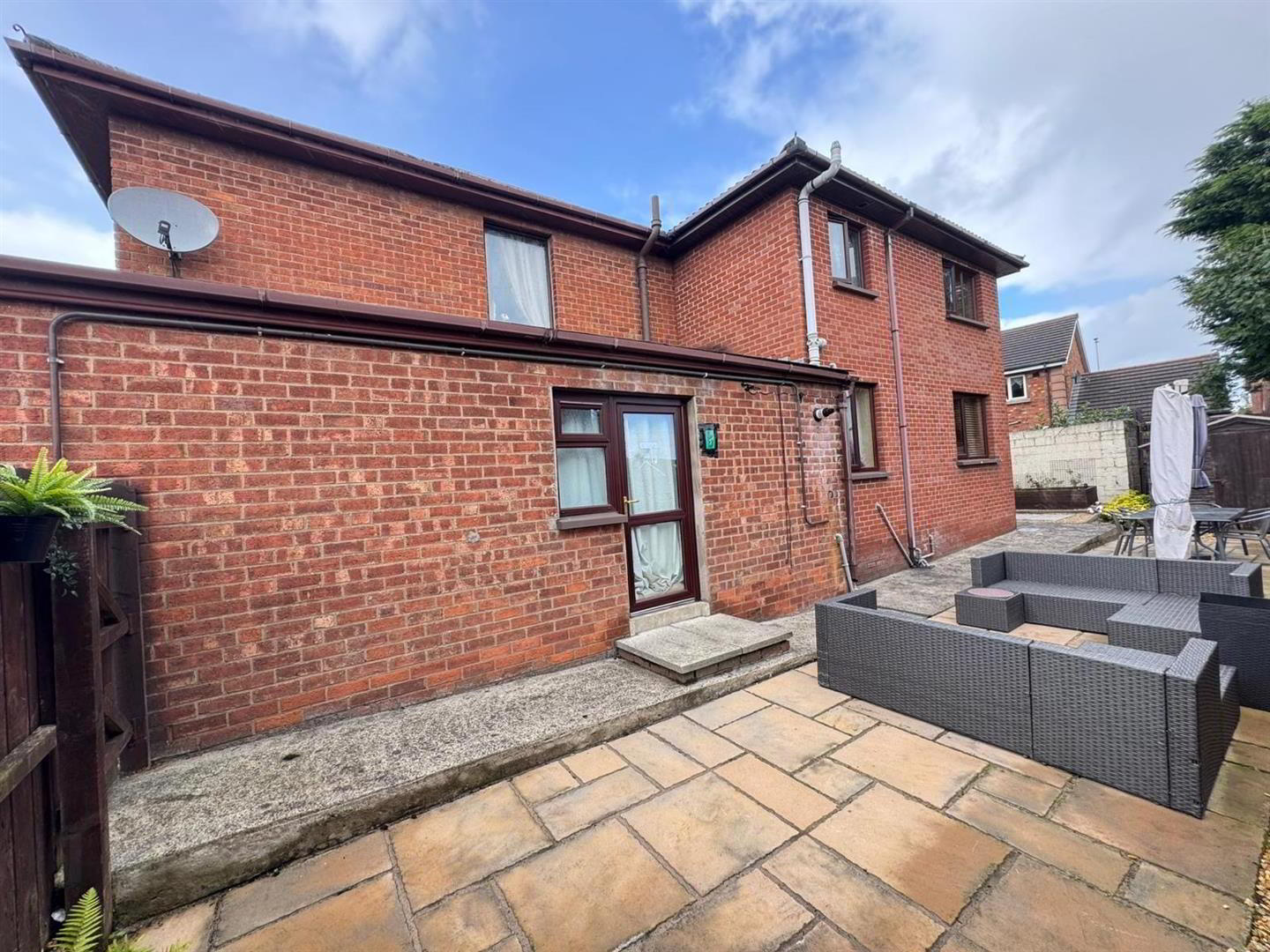 127 Whitewell Road 24 of 28
