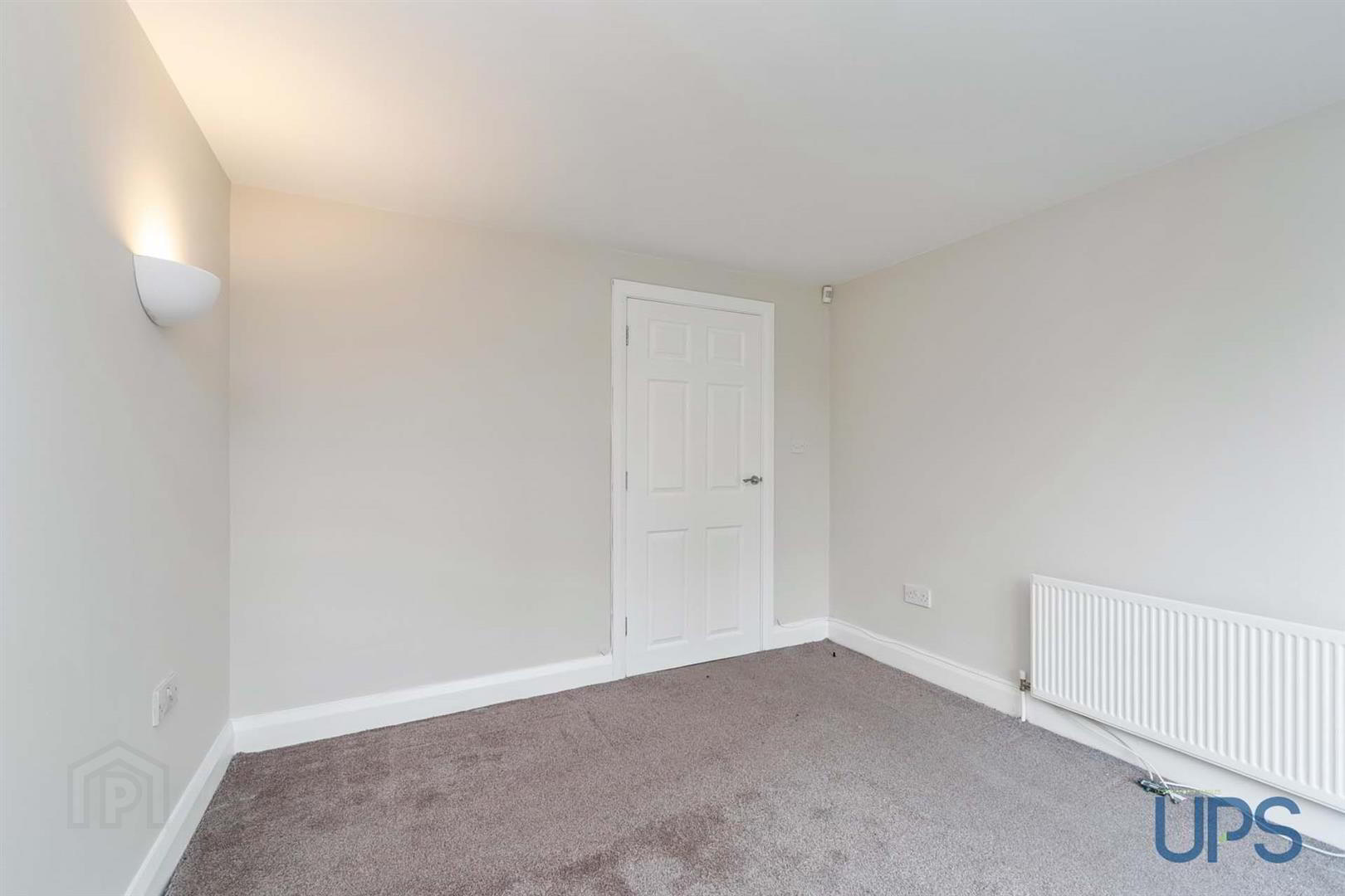 Apt 6, Trench Park 11 of 31