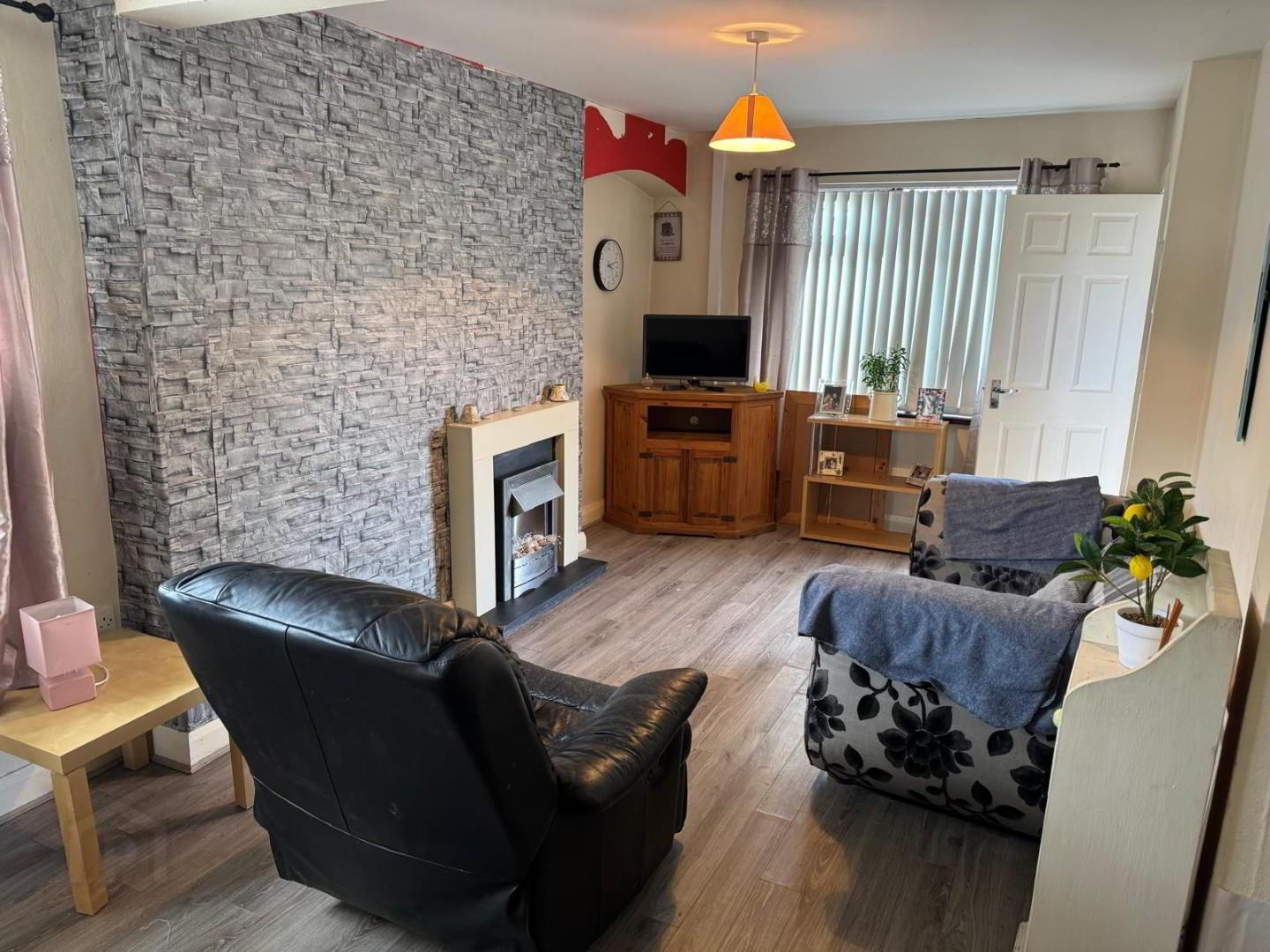 88 Shankill Street 3 of 16