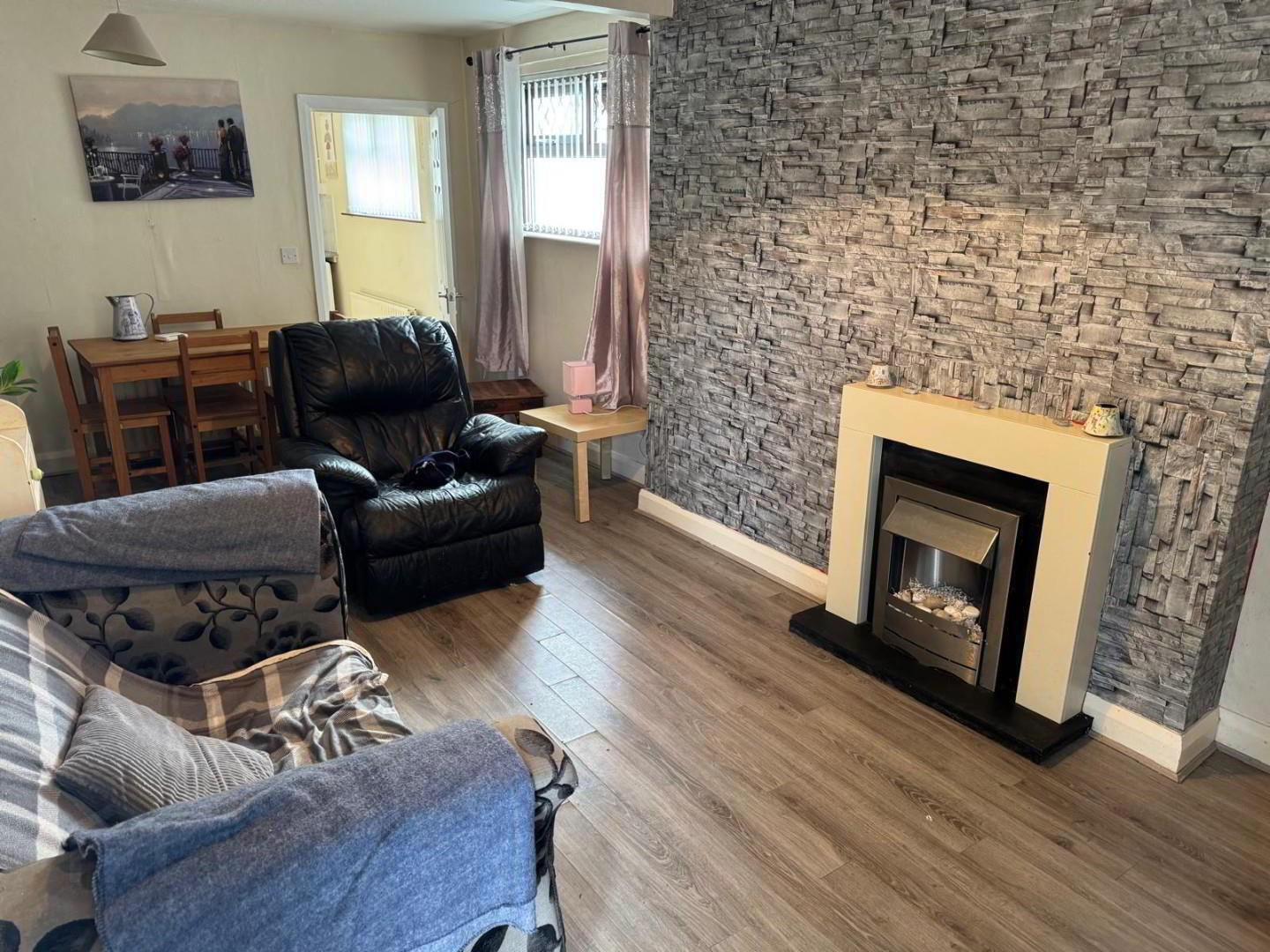88 Shankill Street 7 of 16