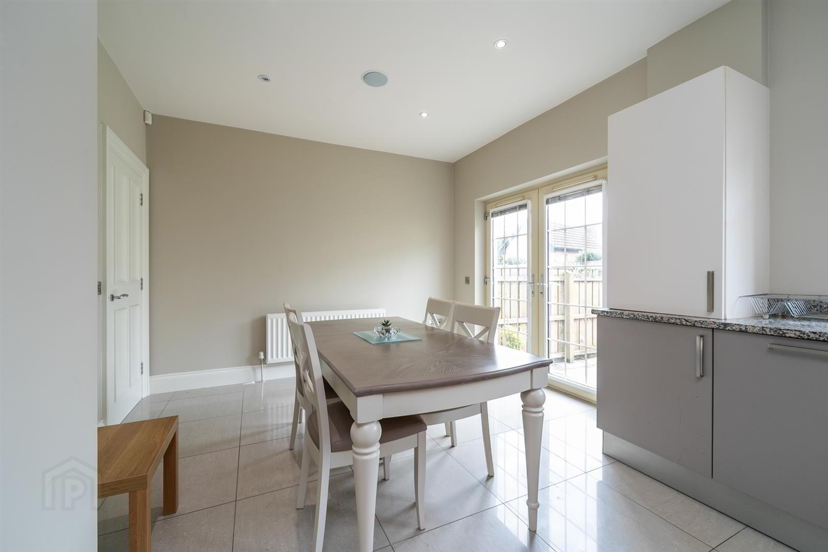 6 Bracken Hill Avenue 13 of 31