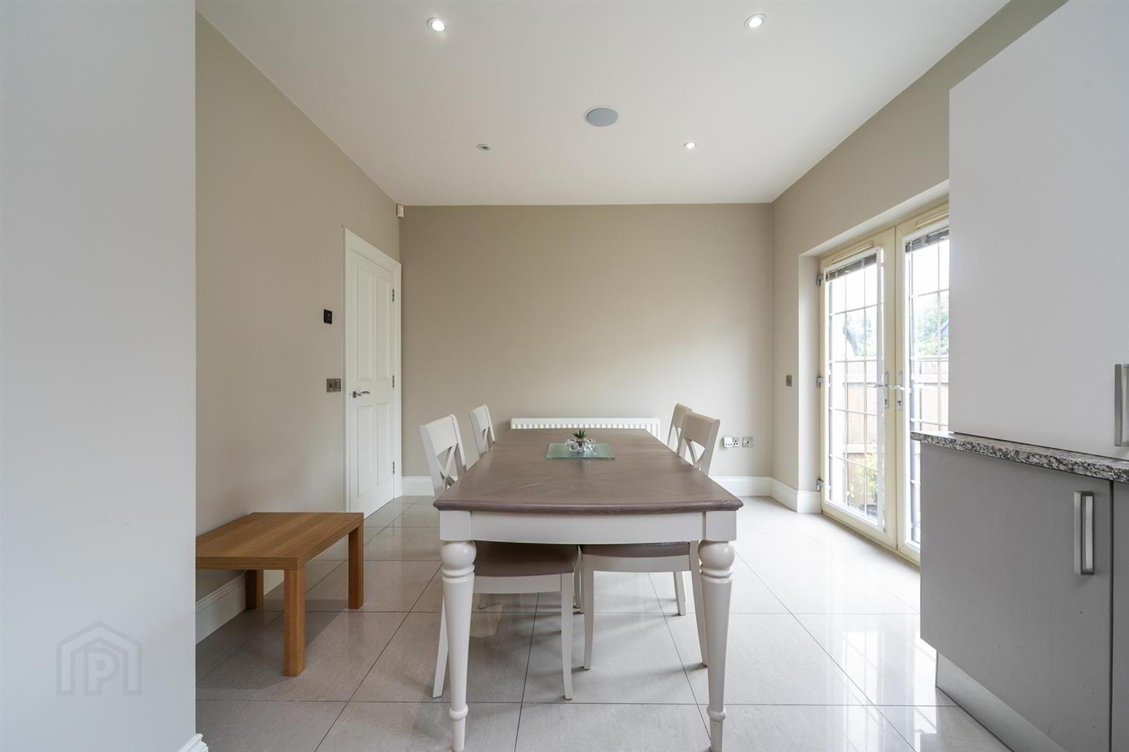6 Bracken Hill Avenue 11 of 31