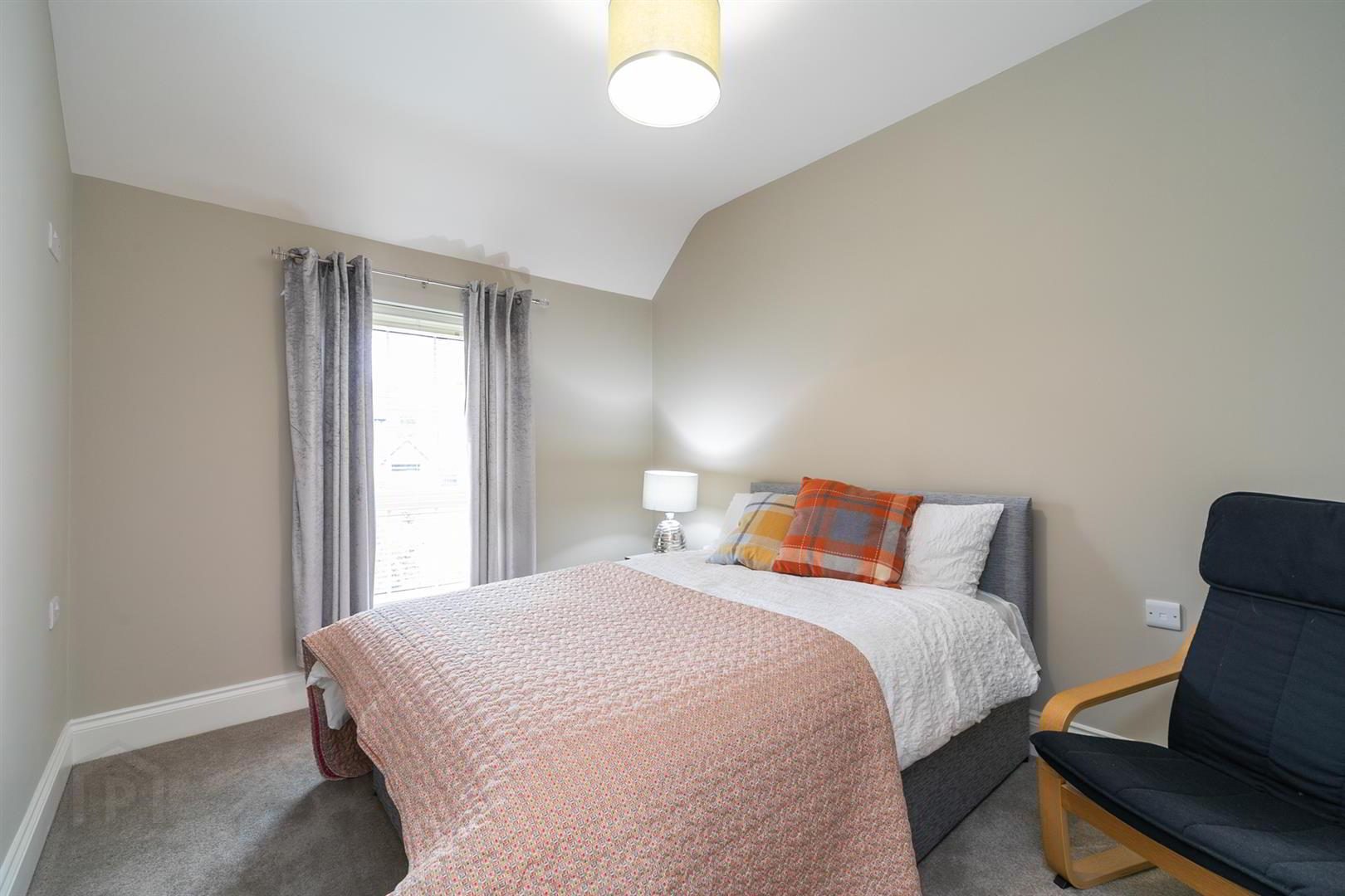 6 Bracken Hill Avenue 22 of 31