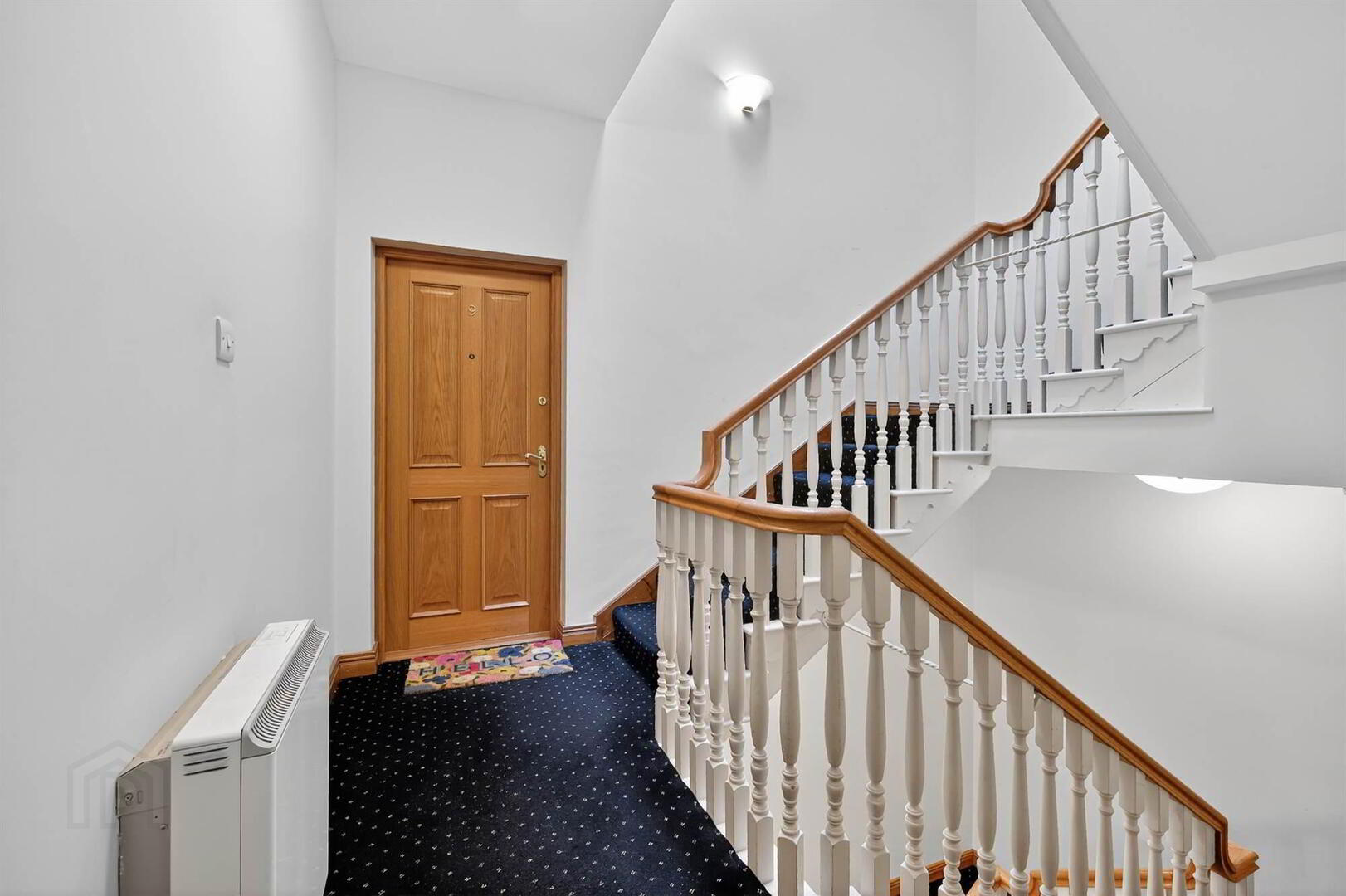 Apt 10, Sandown Court 5 of 21