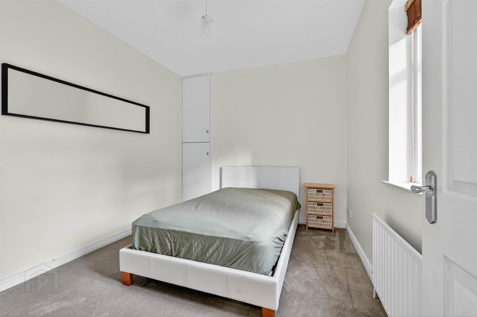 Apt 10, Sandown Court 14 of 21