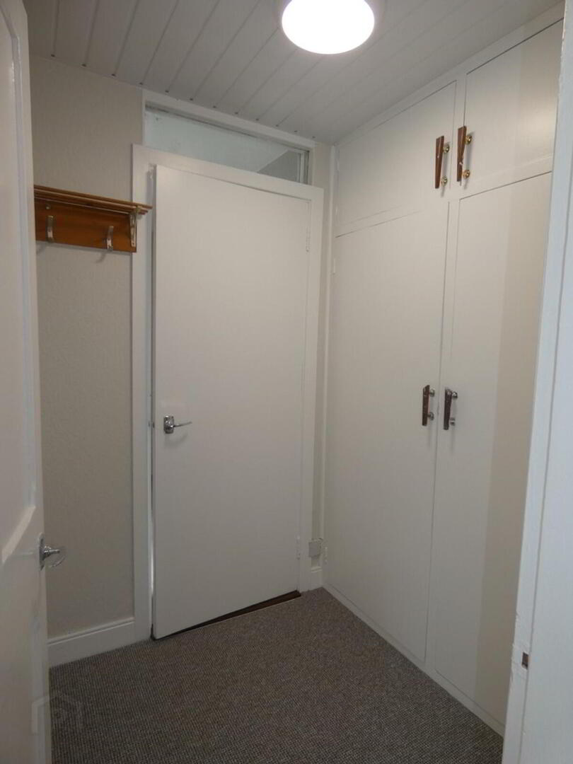 32 Upper Captain Street 9 of 21