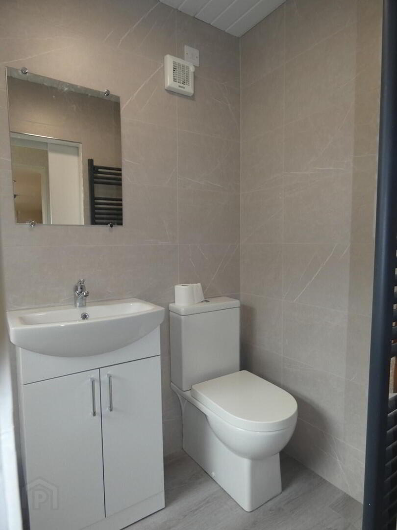 32 Upper Captain Street 5 of 21