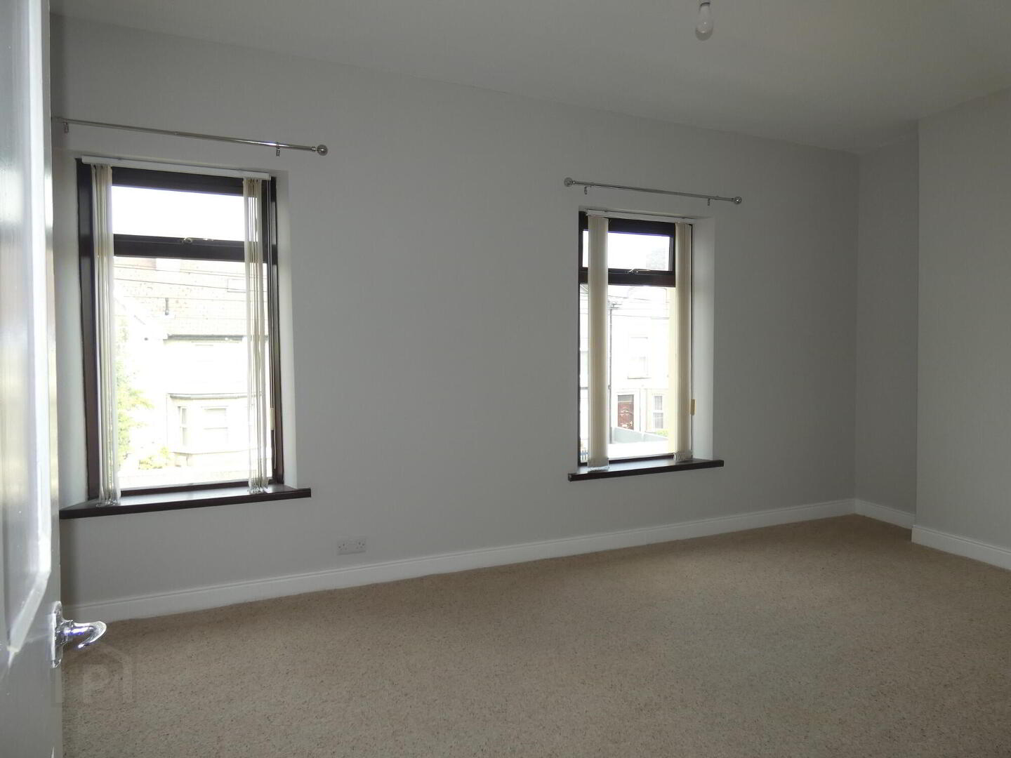 32 Upper Captain Street 12 of 21