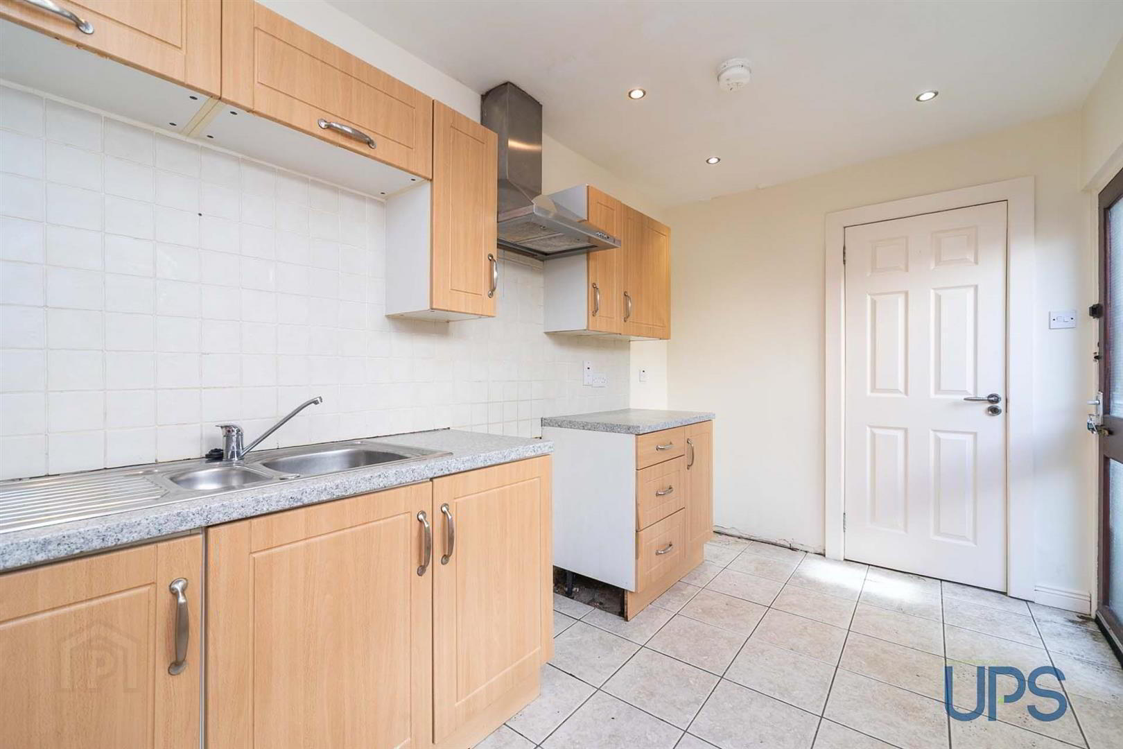 201 Springfield Road 12 of 33