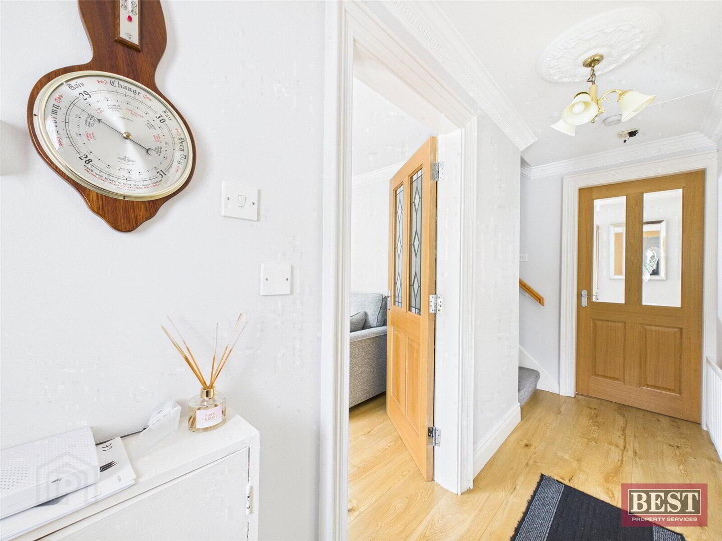 1 Iveagh Crescent 3 of 18