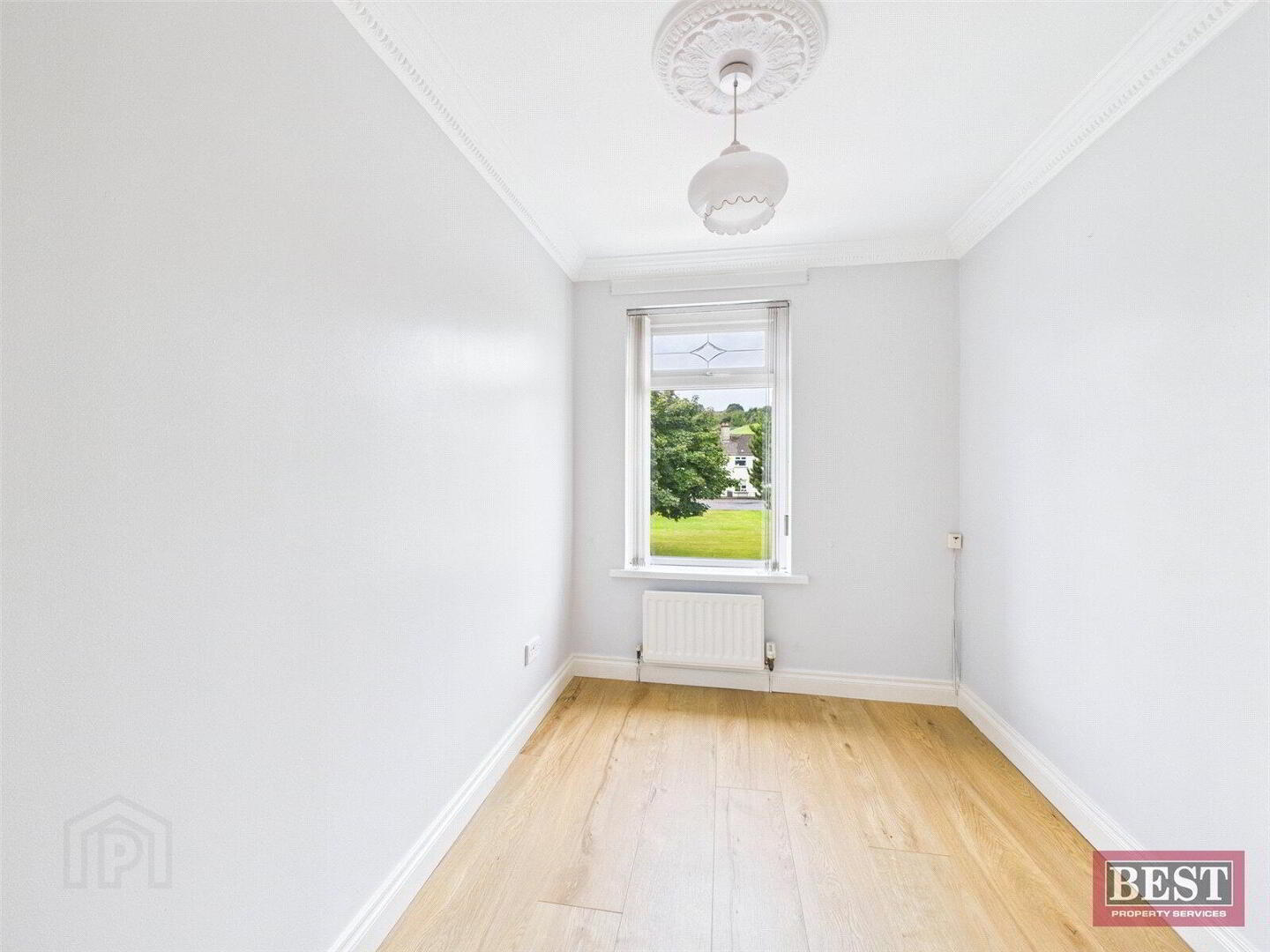 1 Iveagh Crescent 11 of 18