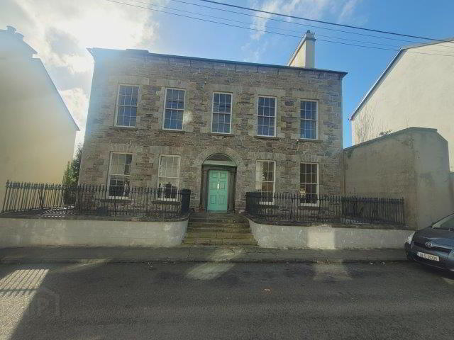 Condon House, The Mall 1 of 22