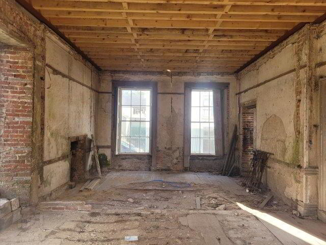 Condon House, The Mall 17 of 22
