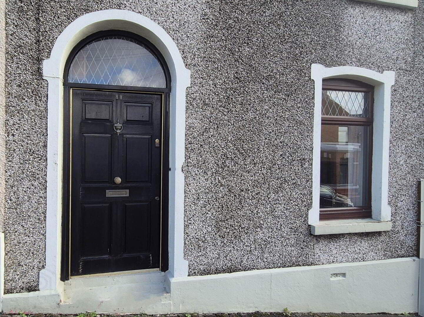 property description image