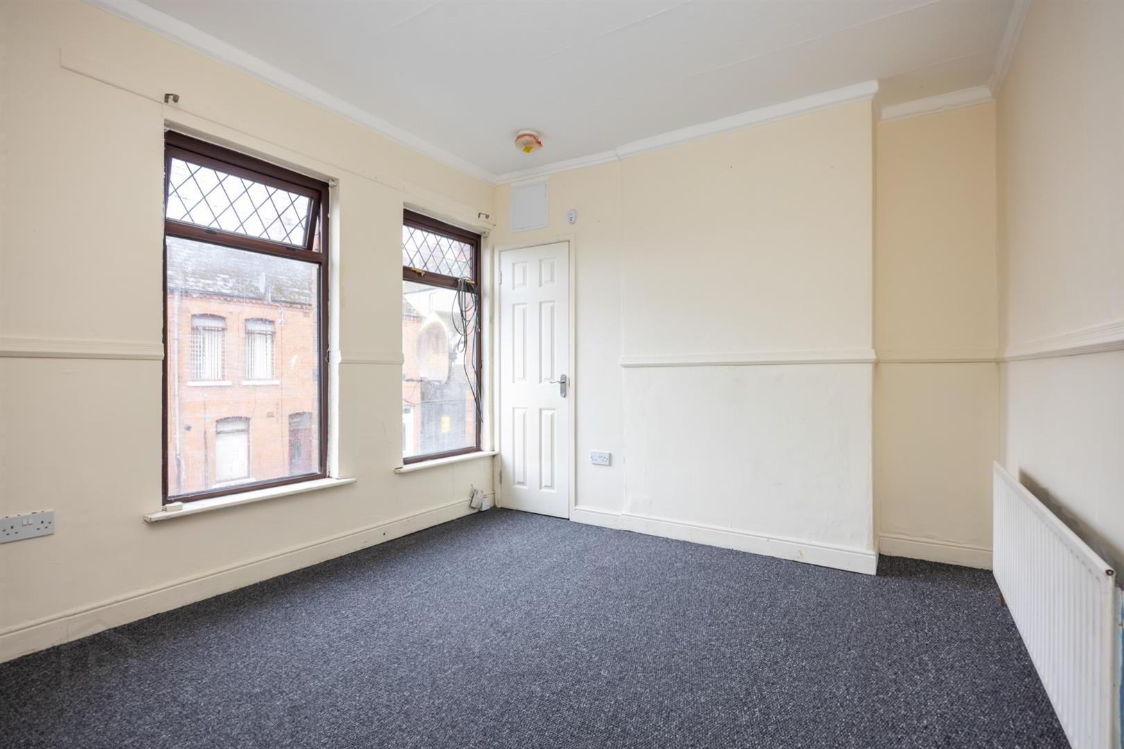 23 Lawnview Street 11 of 20