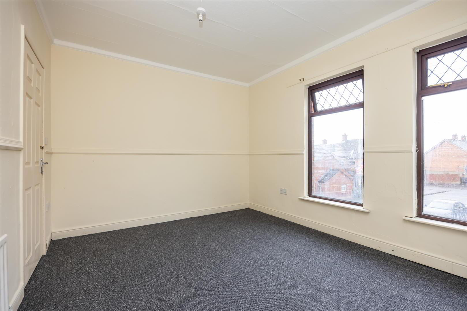 23 Lawnview Street 12 of 20