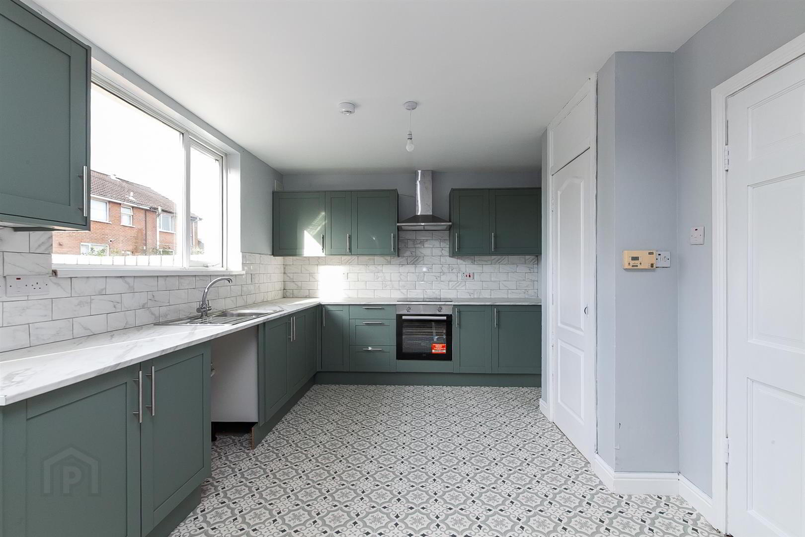 26 Glenvarna Drive 6 of 17