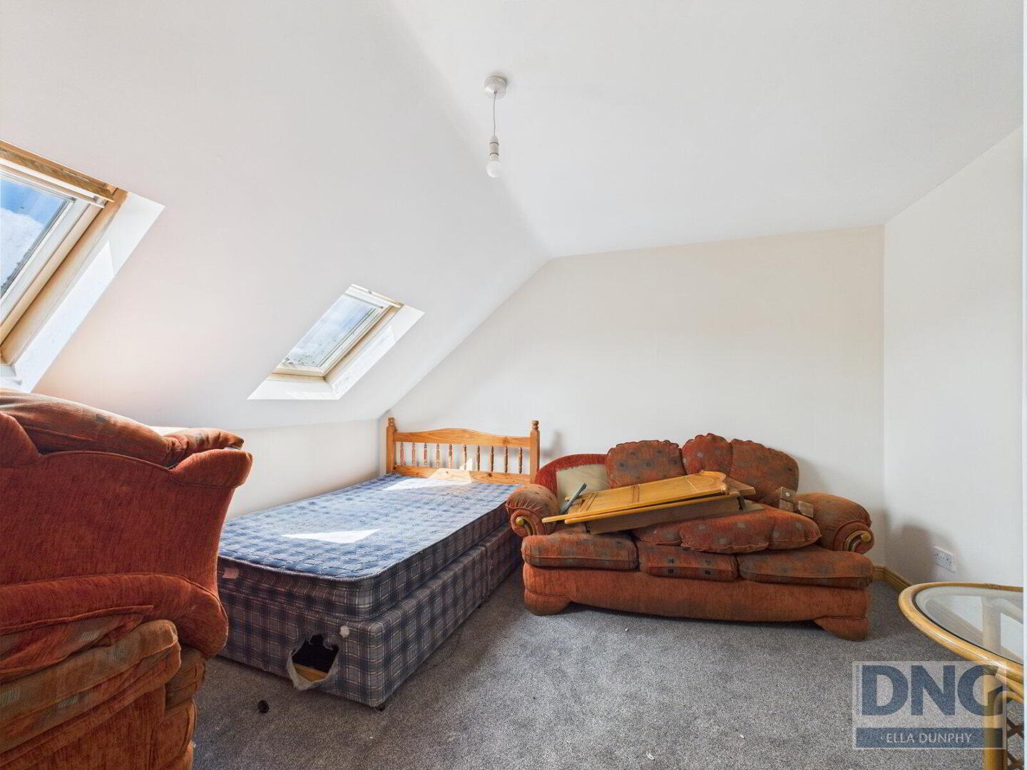 38 Robertshill 12 of 21