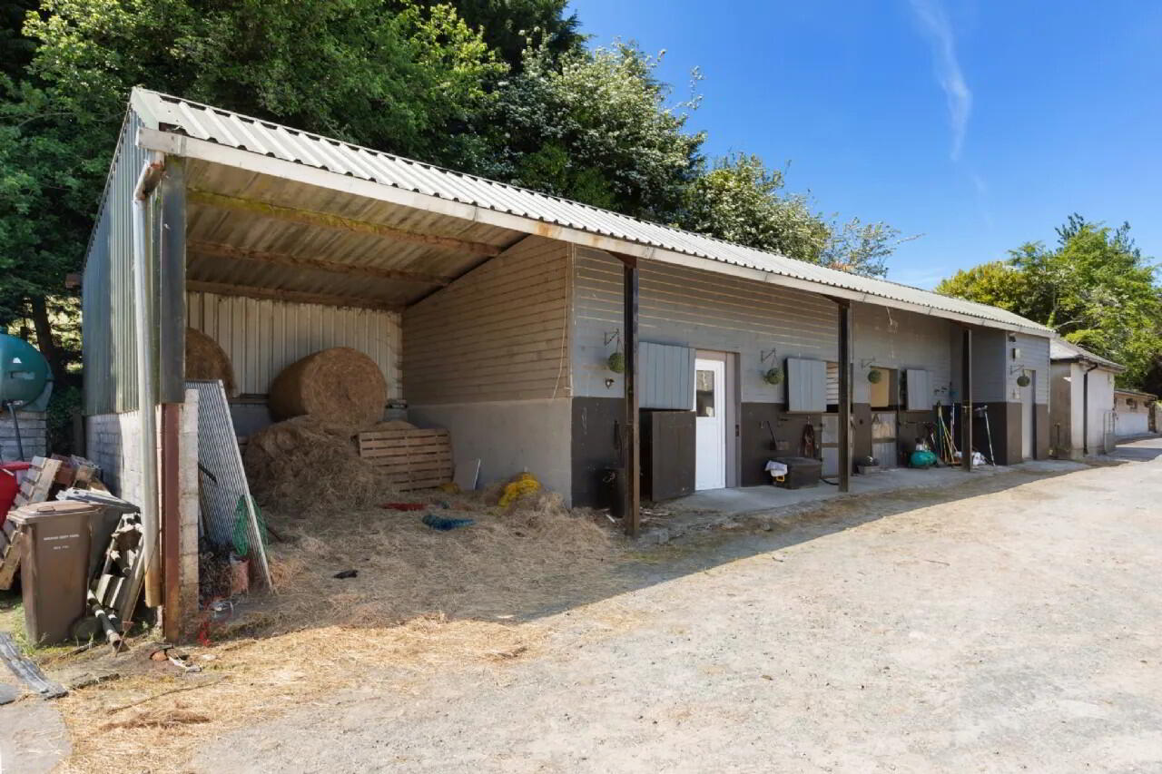 Hillside (On 5.4 Acres.), Glenbeg 35 of 42