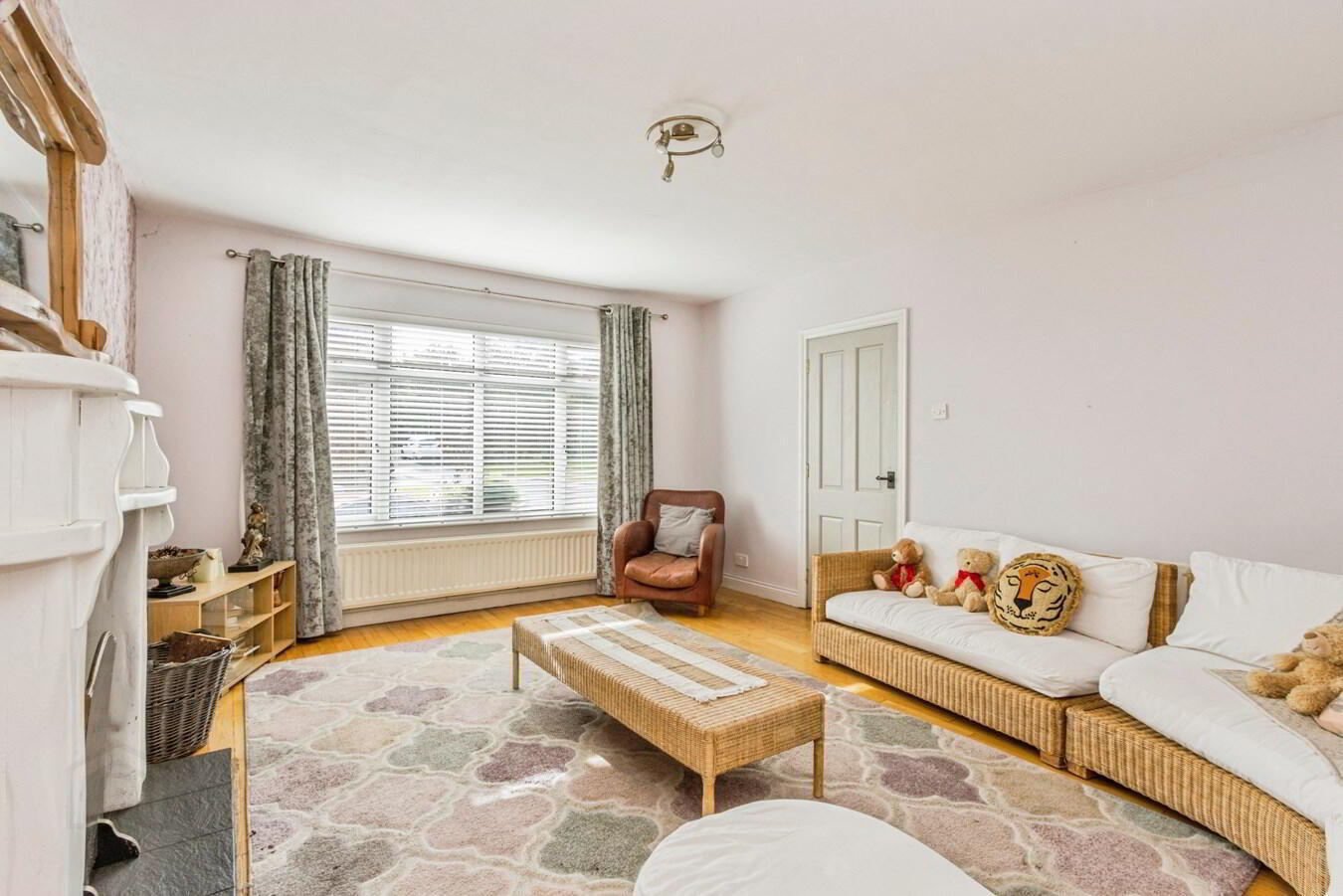 11 Grange Park 3 of 31