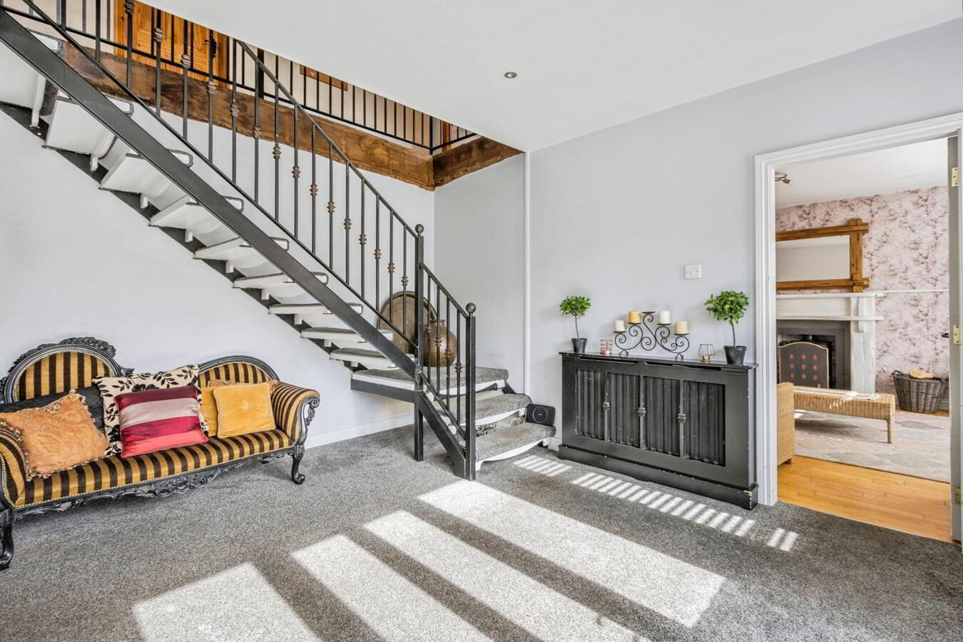 11 Grange Park 12 of 31