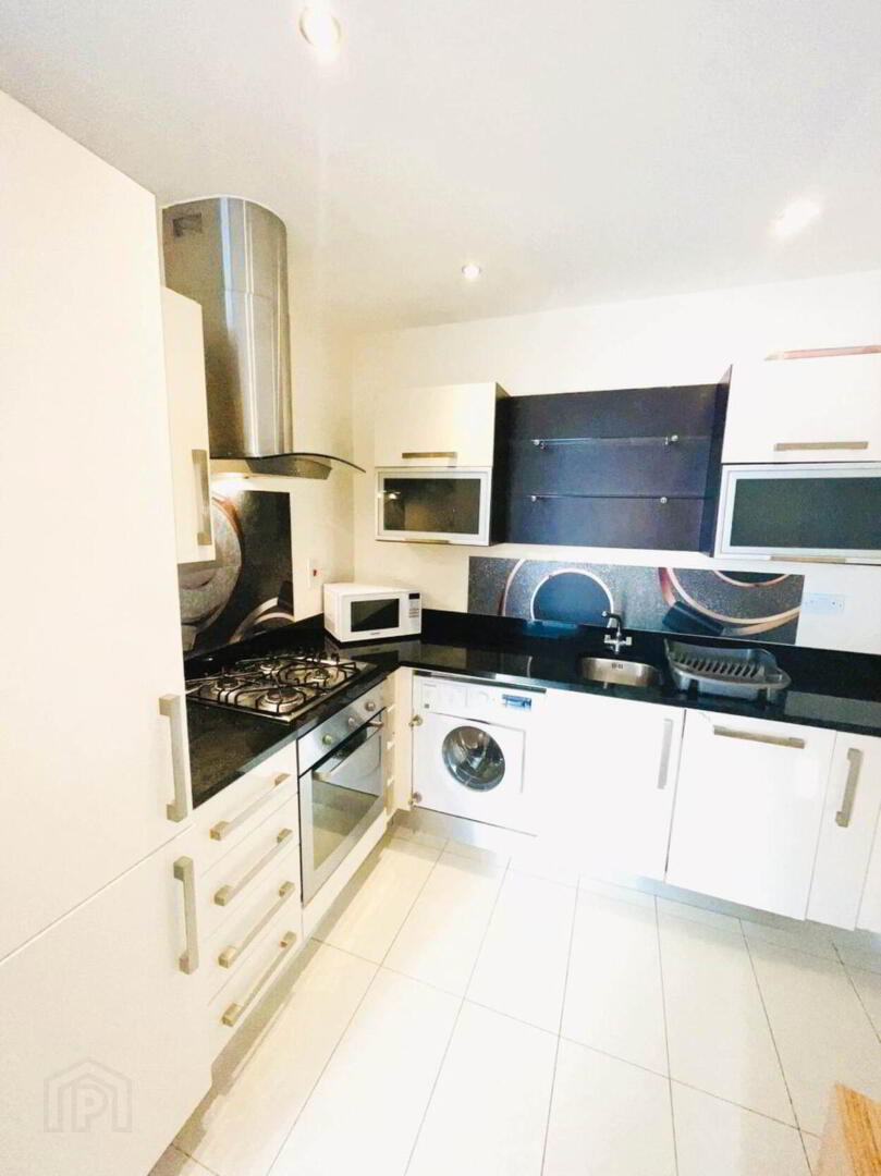 The Alders, Carrington 6 of 13