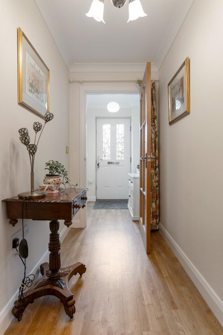 Highgrove, 41 Dans Road 3 of 23