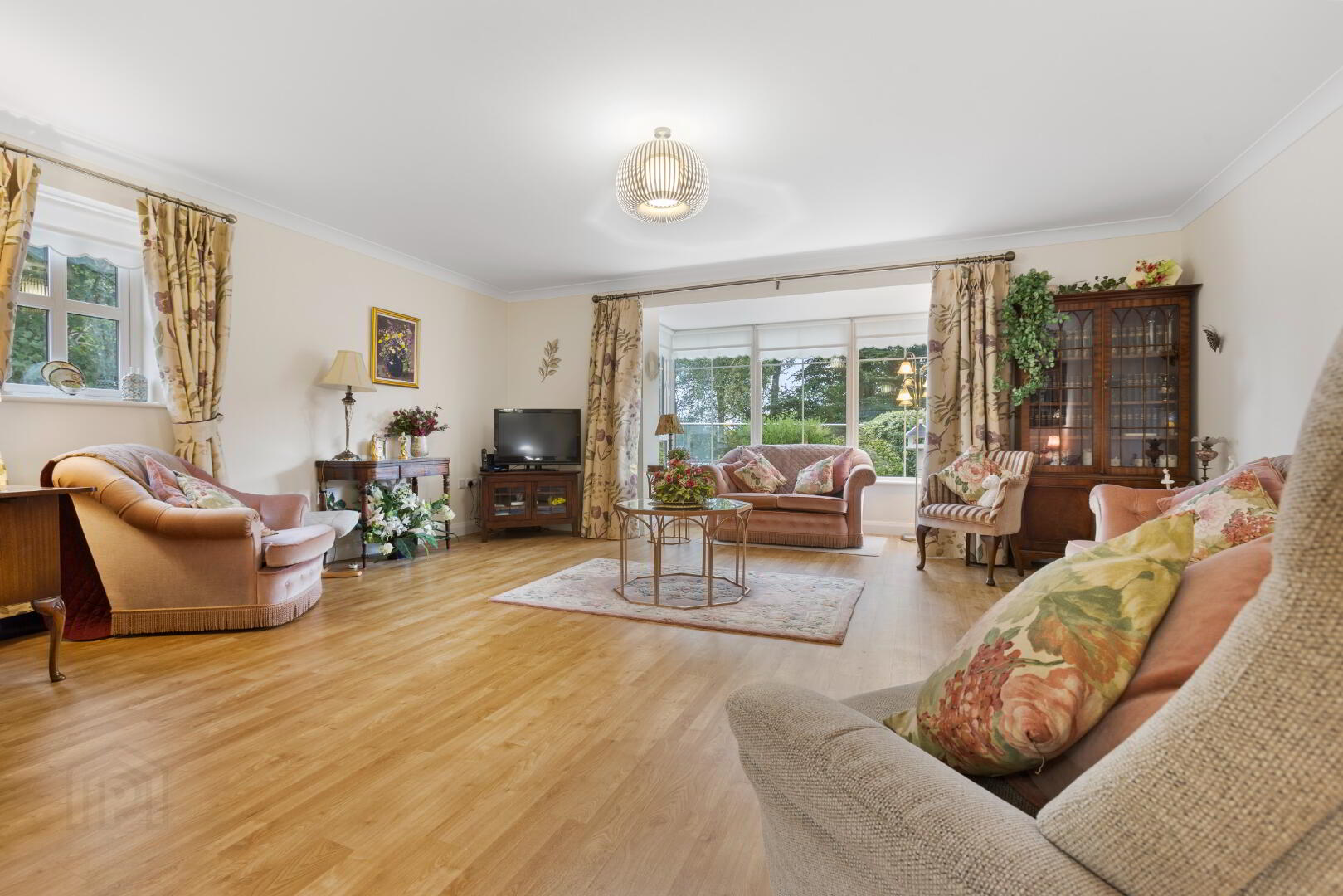 Highgrove, 41 Dans Road 6 of 23