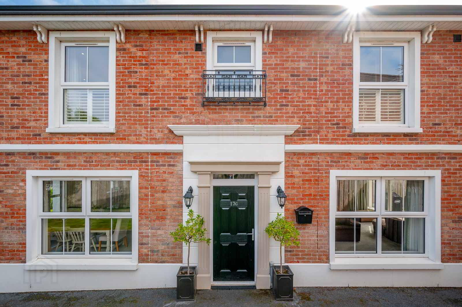17c Seahill Road 3 of 36