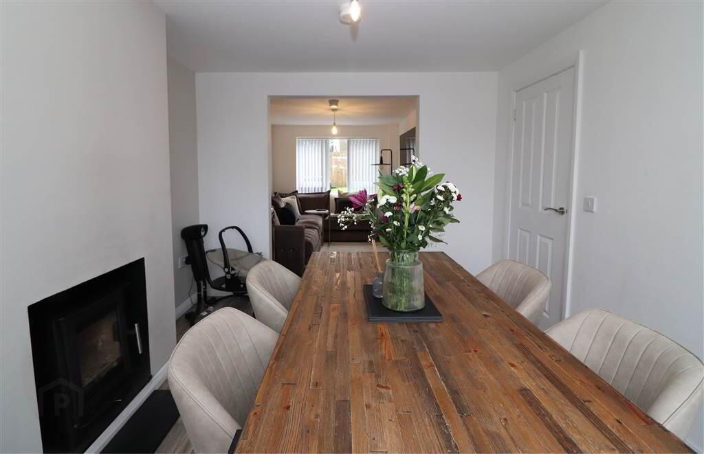 47 Mountview Drive 8 of 17