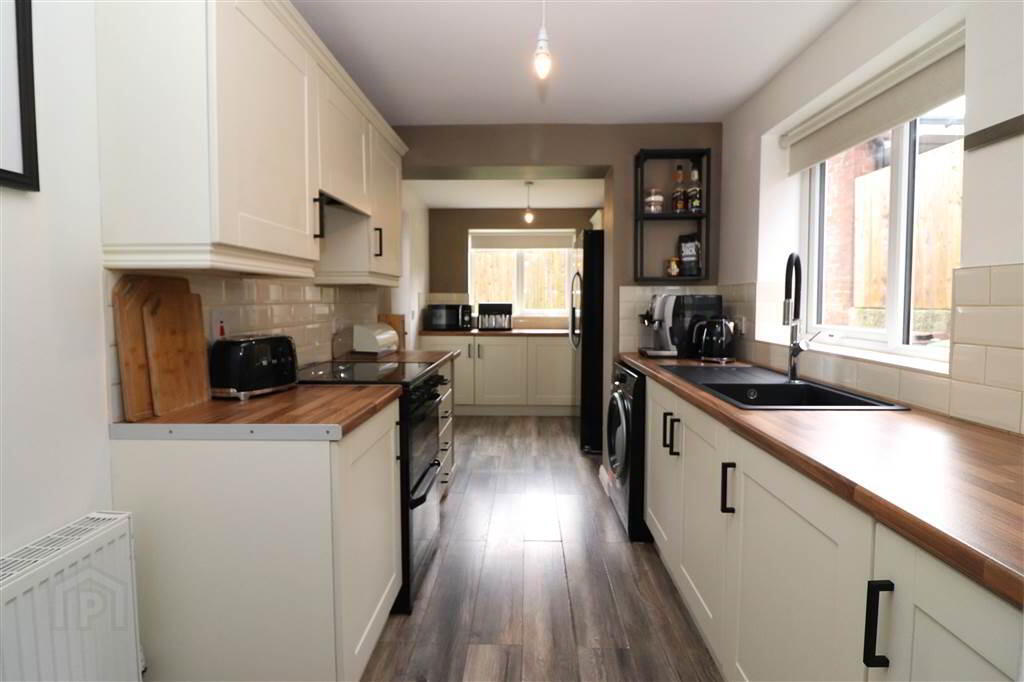 47 Mountview Drive 9 of 17