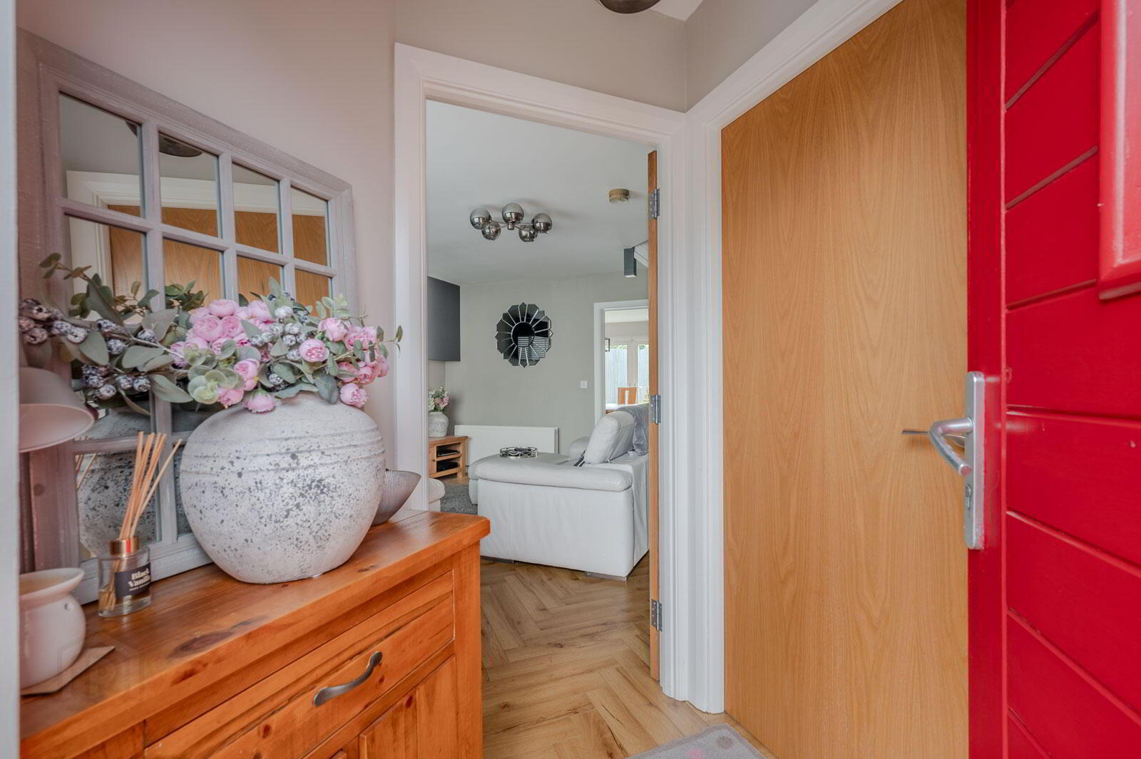17 Shaftesbury Park 3 of 28