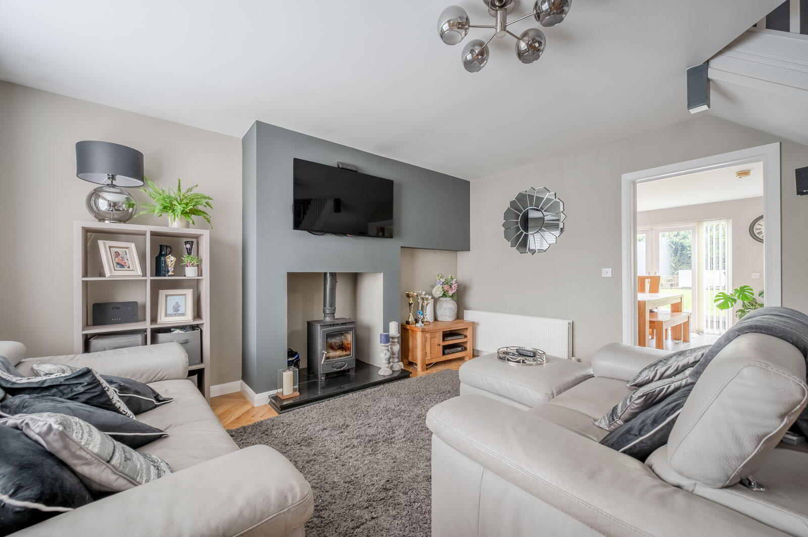 17 Shaftesbury Park 7 of 28
