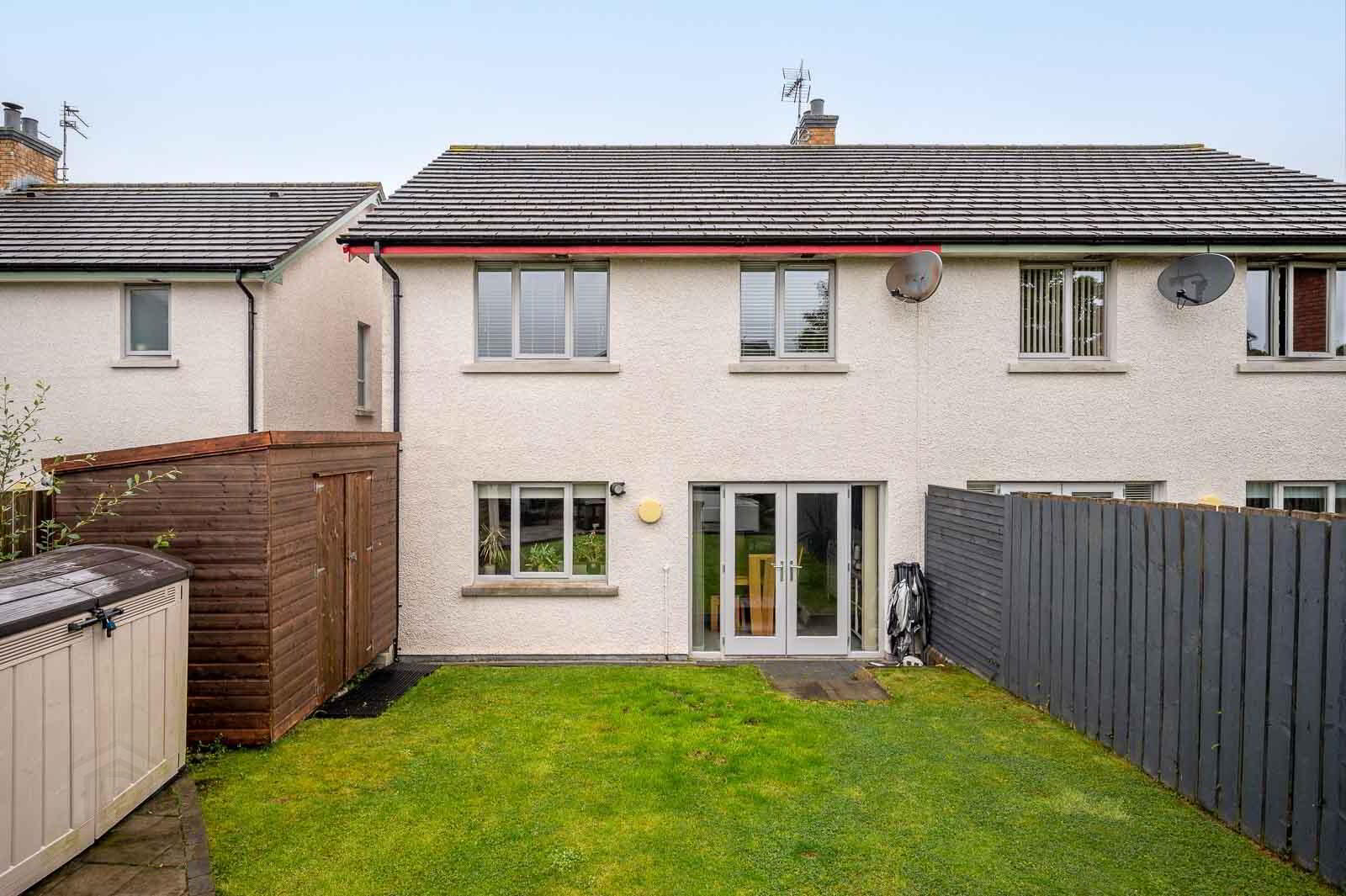 17 Shaftesbury Park 26 of 28