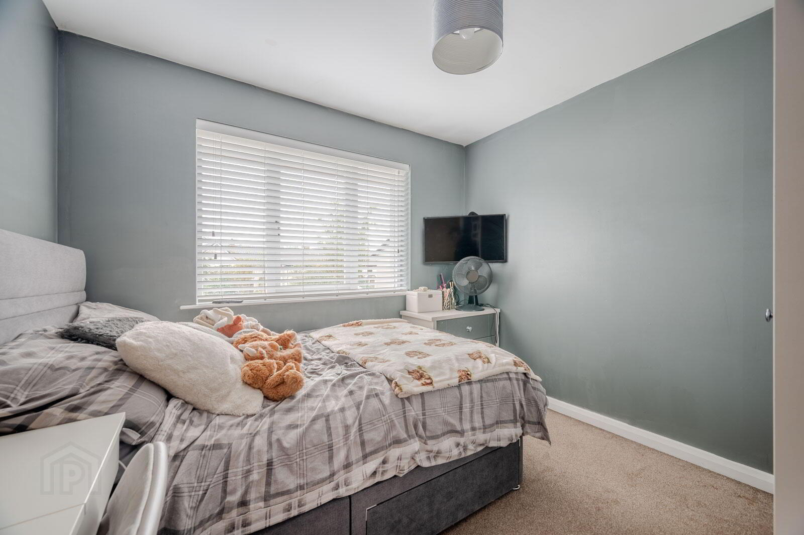 17 Shaftesbury Park 22 of 28
