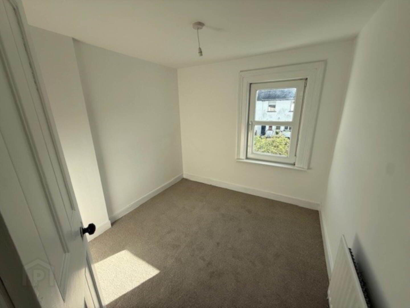 22 Adelaide Avenue 9 of 11
